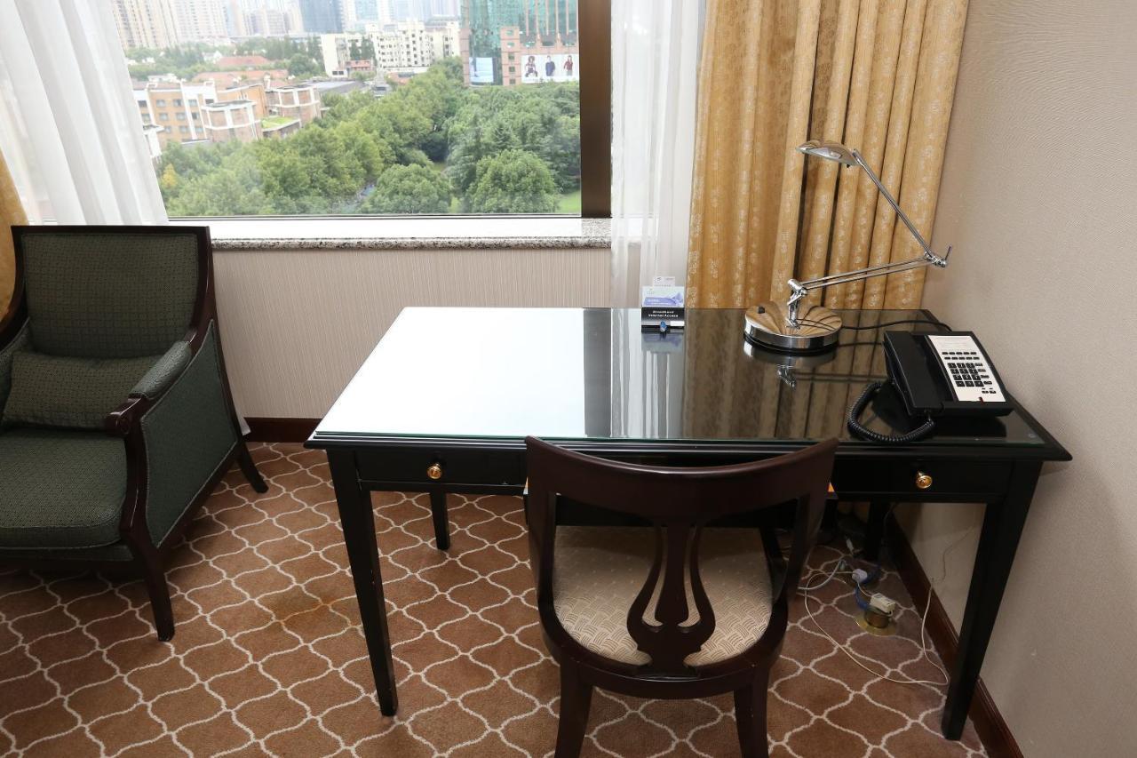 Okura Garden Hotel Sanghaj Kültér fotó